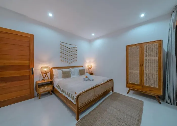 Villa Larri - Modern 3Br - Canggu Beach *