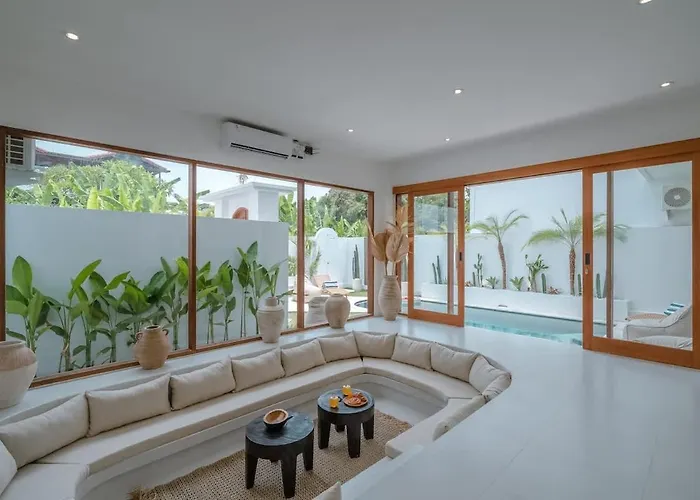 Larri - Modern&luxury 3br - Canggu