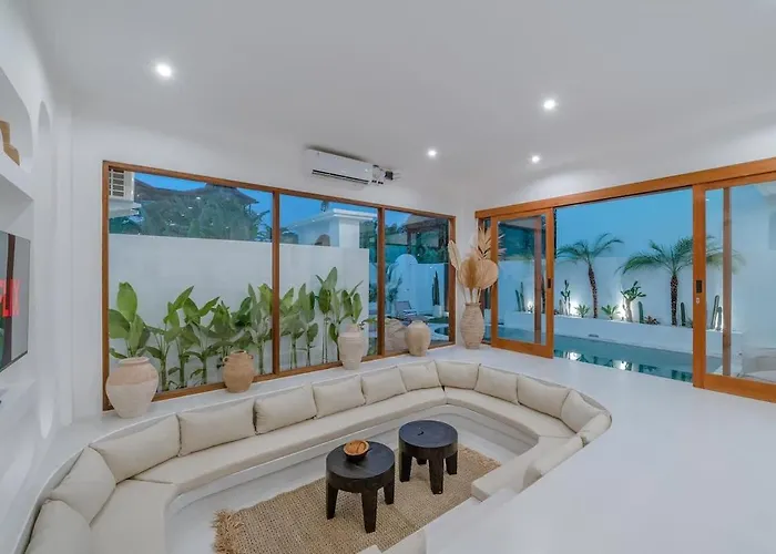 Villa Larri - Modern 3Br - Canggu Beach